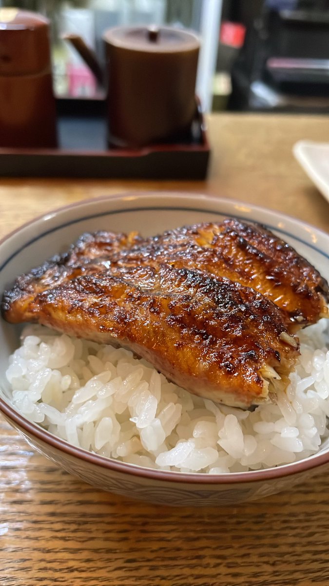 uitekieru's tweet photo. 鰻、とんかつ、カレー、にお給料ぜんぶ溶かす27の女 https://t.co/EACT5OtmwS