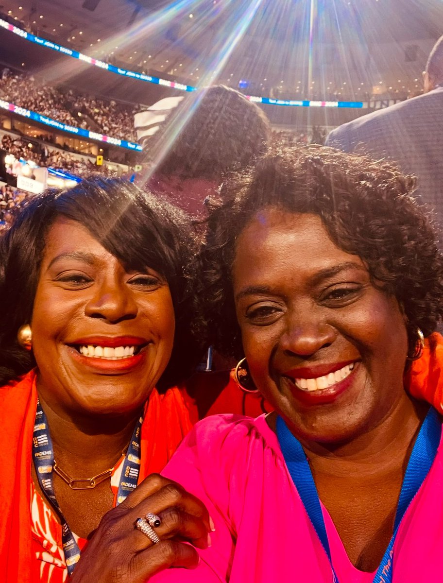 Michelle Chambers tweet media