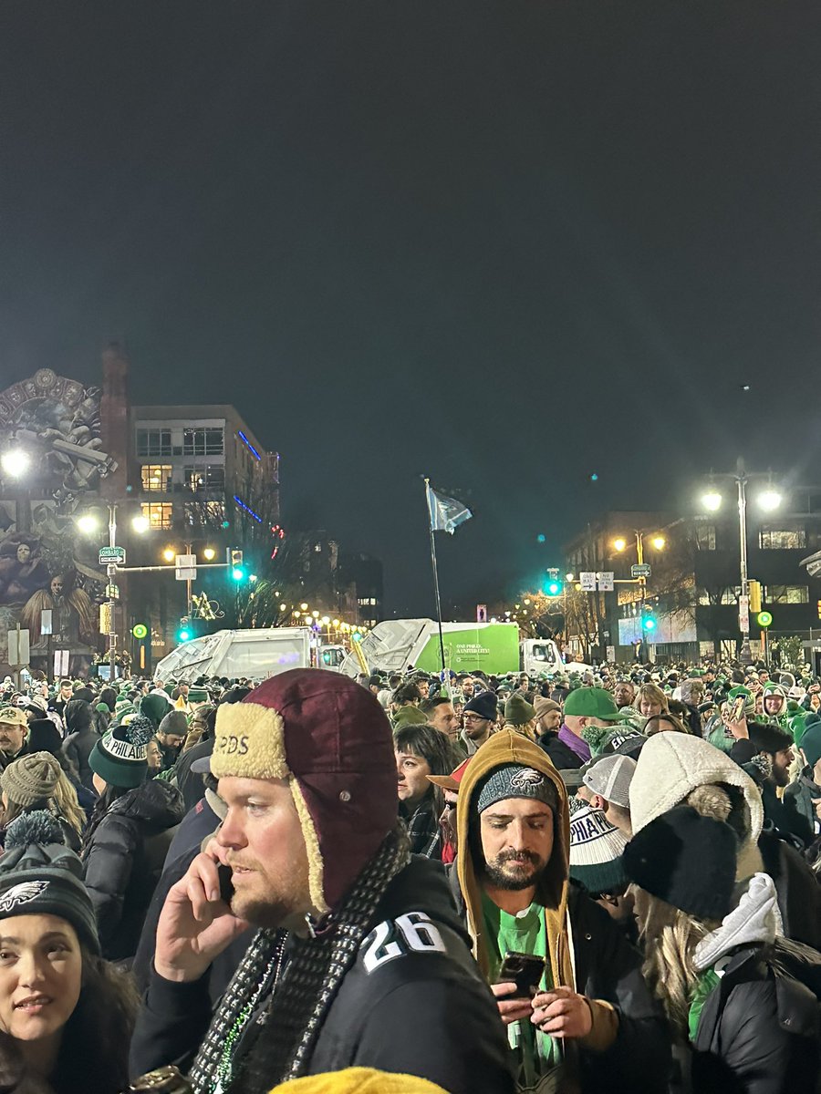 BrandonGowton's tweet image. Broad Street views.

#Eagles