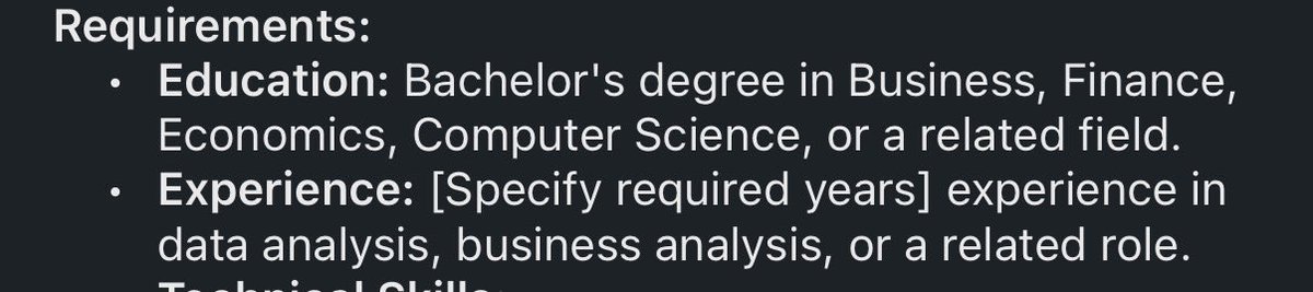 دخول الـLLM's بشكل مجاني ساعد ناس كثير في سوق العمل ينجزون مهماتهم بشكل اسرع وانتاجيتهم تزيد.

لكن اللي صاير الحين انهم صارو يحطون كل شغلهم عليه وما يراجعون حتى وش مكتوب وينشرون على طول 😂