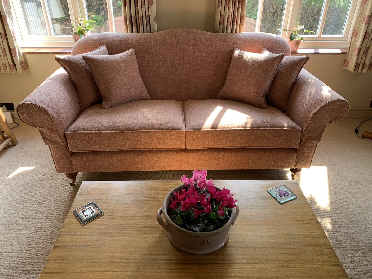vinallandmacey's tweet photo. A before and after on this lovely 2-seater settee and Wingchair. Both are fully reupholstered and covered in @linwood_fabric, the settee in Freya Blossom and the Wingchair in Bryher Blush. #VinallandMacey #Hadlow #Kent #UpholsterersNearMe #UpholsteryUK #BespokeService https://t.co/8ASY2CZCLR