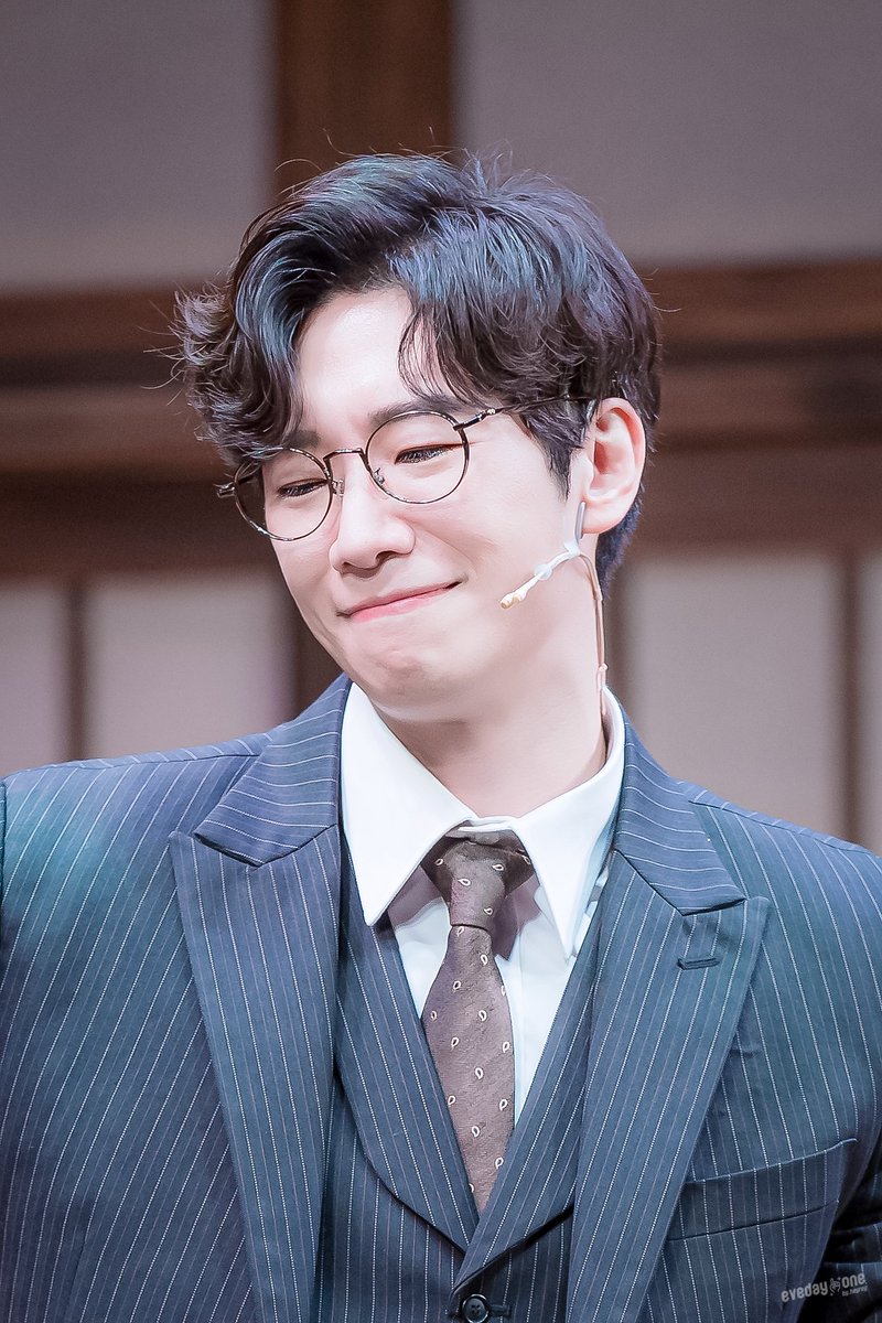 🤍RT 이벤트🤍
이번 팬레터에 허혜진 이규형 김경수 배우님 중에 오시는 수만큼 추첨해서 원하시는 카페 깊티 드립니다...♡
추첨은 캐슷이 뜨는 날