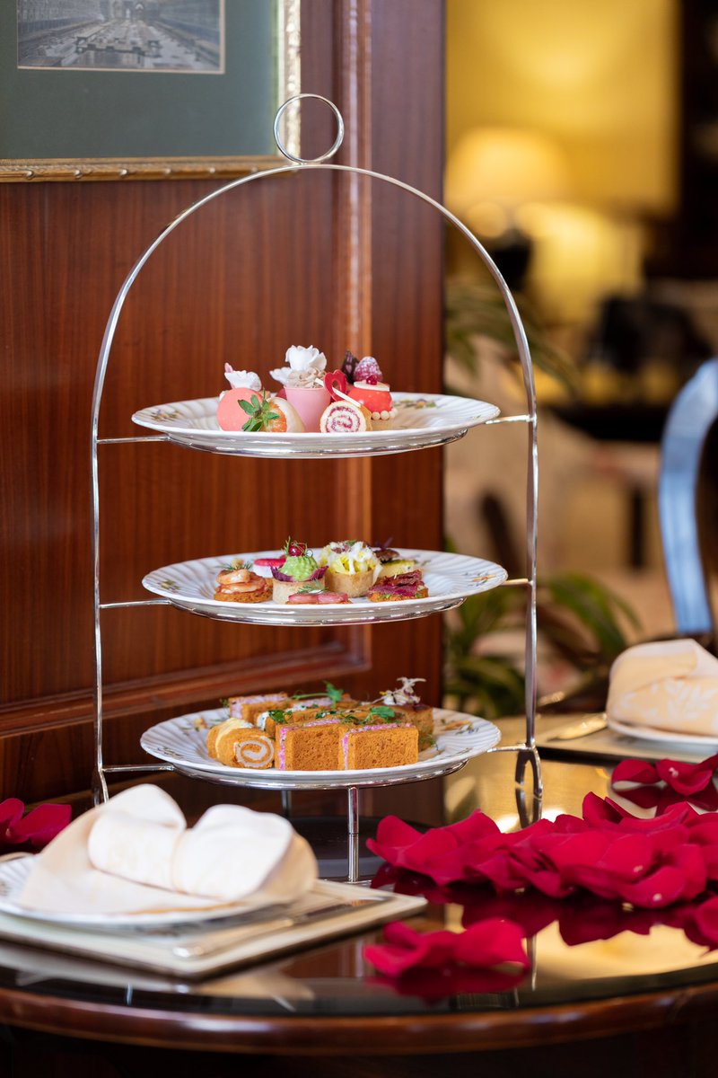 StRegisKuwait tweet media