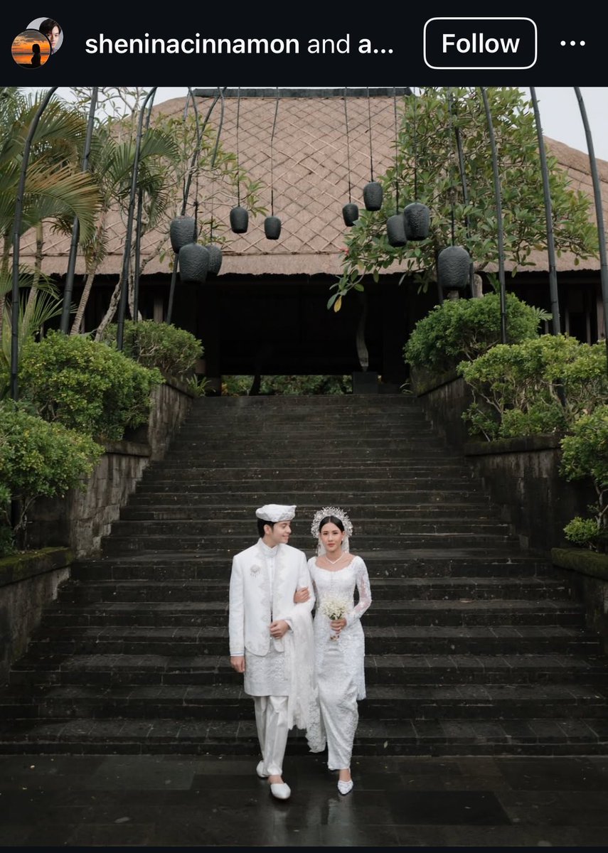 Foto pernikahan yang baru dipost beberapa menit lalu di IG
