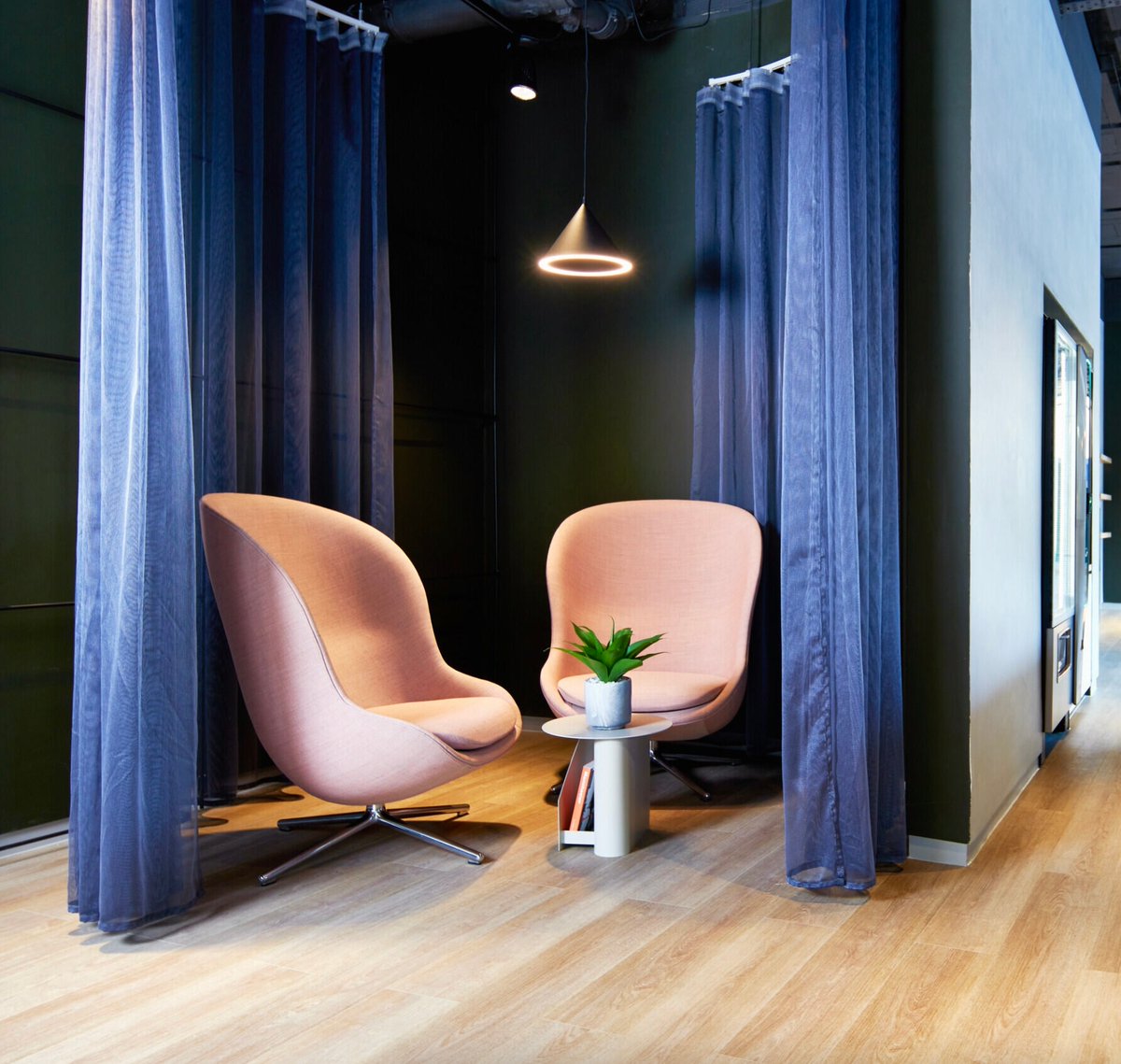 Our communal spaces at all of our buildings...all set up for you to have the most productive Monday. 💪🏻