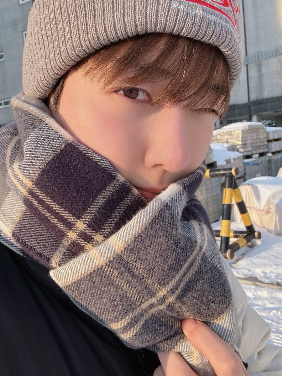 NINE_i_Firstone's tweet photo. [#제원]

아이닌 1000일을 축하합니당🎉🍀
1000일동안 너무 많이 고마웠고 앞으로도 우리 행보카자😆 우리 1000년 10000년 함께 하기 약속!!

#나인아이 #NINEi #JEWON https://t.co/A6TGOeCGC2