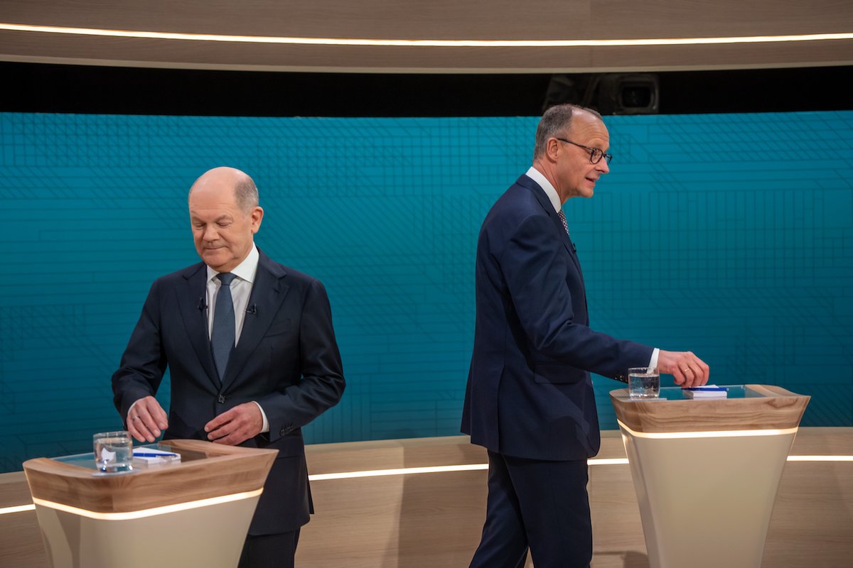 The likely next leader of Germany has conceded that wind turbines are “necessary” – rowing back from previous criticisms of wind turbines as “ugly” and a “transitional technology”
#windpower #renewables #energiewende
tinyurl.com/y4b9kkdh