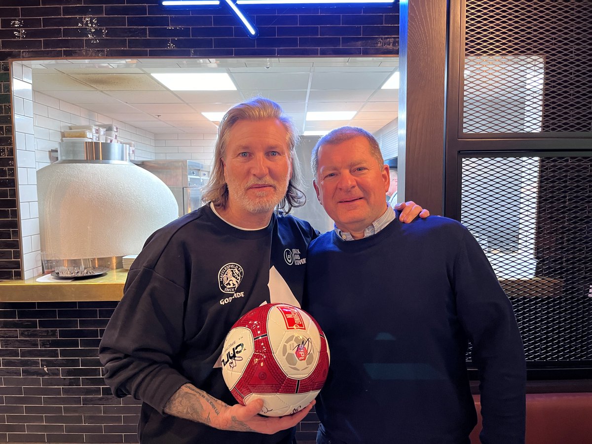 jordanfishwick's tweet photo. As match ball sponsors at Macc FC's game on saturday it was another great victory for the Silkmen with a 6-1 win.  The hospitality was 1st class and a huge thankyou to all the staff and Bob Trafford.  If you get a chance to go it's well worth it. @thesilkmen  @PoyntonFC https://t.co/sn5IAHcVJY