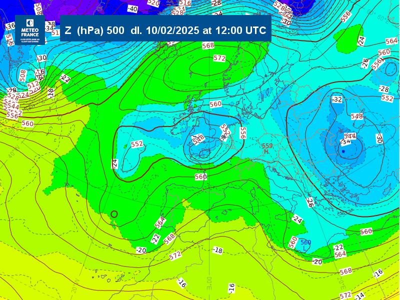 MeteoAnd_OECC's tweet photo. Cel seré o velat pel pas de núvols, majoritàriament, alts i mitjans⛅. Al llarg del dia n'arribaran de baixos que podran deixar alguna gotellada dispersa🌦️ durant la tarda. 
Amb el flux zonal, demà les clarianes seran més àmplies🌤️. https://t.co/8YFv1VbfiT
