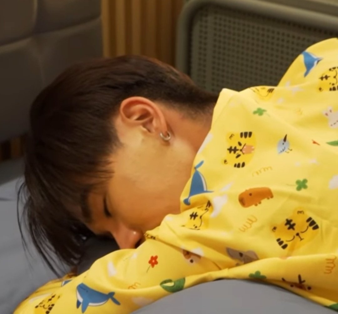 lovePSTbes_'s tweet image. เพิร์ธธนพนธ์ทำได้ไงคะ หน้าสดใส่ชุดนอนผมไม่เซต ดิบมากหล่อสุดๆเป็นการขายของที่ใครเห็นใครก็ซื้อหล่อขนาดนี้เหมือนไม่มีอยู่จริงป่ะ นี่แหละผู้ชายในอุดมคติ แต่เขามีวาสนาของเขาแล้ว แต่หล่อชิบหาย ของหยาบหน่อยเหอะ 🫠🫠🫠🫠🫠🫠🫠🫠🫠🫠🫠🫠🫠🫠🫠🫠🫠🫠🫠🫠🫠🫠🫠🫠🫠🫠🫠

#Perfect10LinersEP16