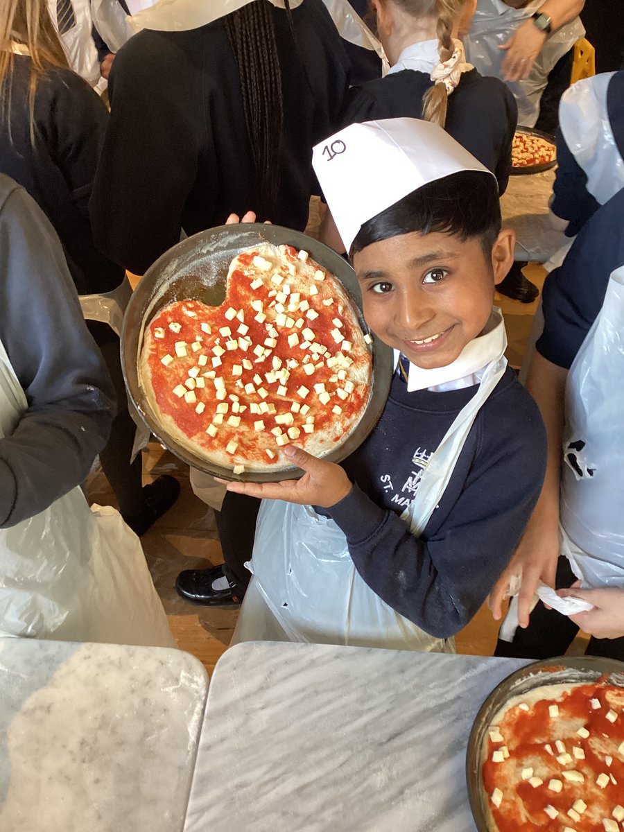 StMarysRCEccles's tweet photo. Our young chefs had an amazing time at @PizzaExpress! 🍕👩‍🍳👨‍🍳 They learned to make their own pizzas from scratch and enjoyed every moment. Such a fun and delicious experience! https://t.co/UvfoPTT0Je