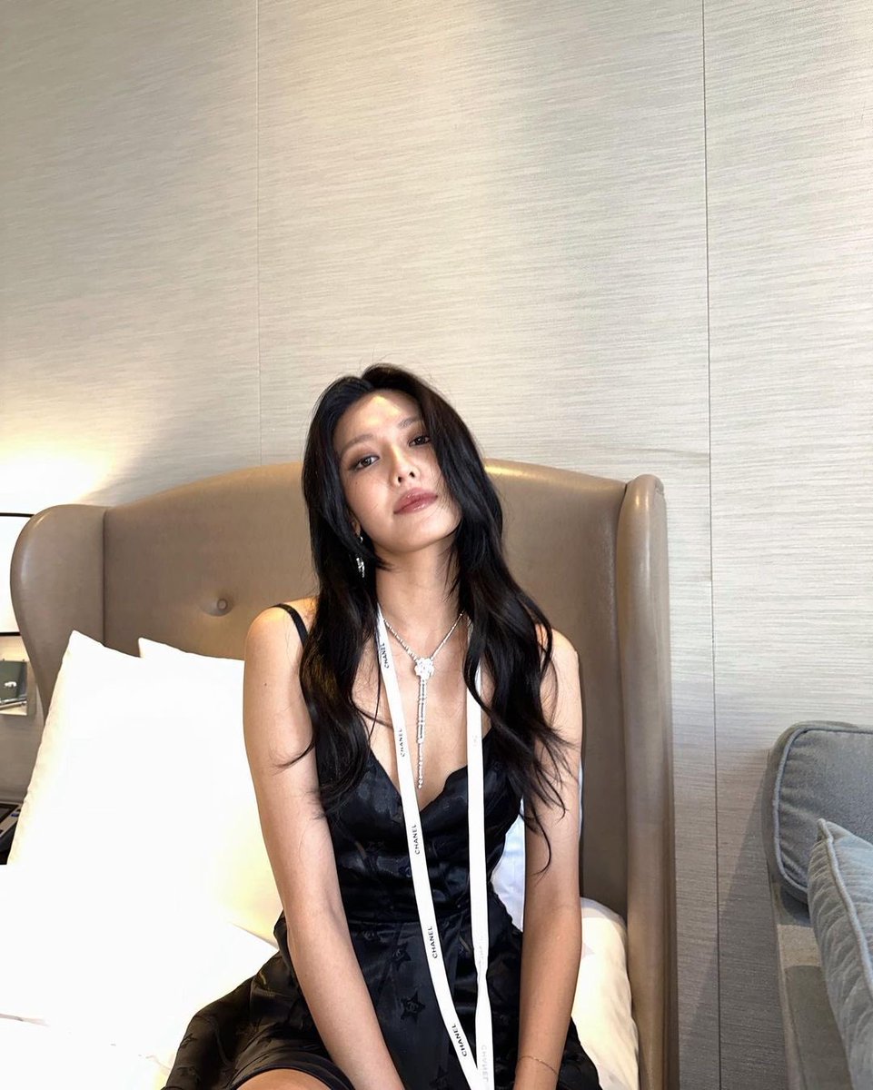 Happy birthday my girl 🎉🎂❤️

#ComeAndLoveSooyoung_함께해
#언스타퍼블_수영이_생일을_오늘이야
#금주를_할수있어도_수영이_사랑은_Unstoppable 
#UnstoppableSooyoungDay