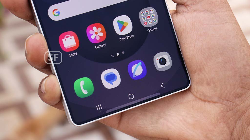 thesammyfans's tweet image. Samsung joins AI Object Eraser trend, roasts Apple Intelligence - sammyfans.com/2025/02/10/sam… 

#Samsung #ObjectEraser #GalaxyS25Ultra