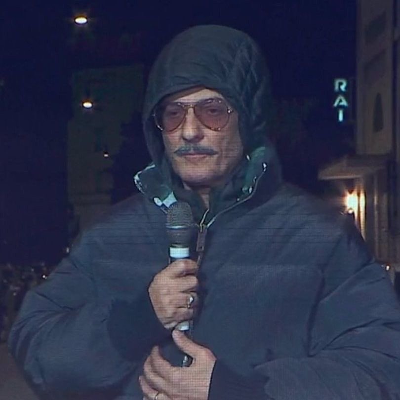 confermate anche voi che nelle 24 ore prima di sanremo non sapete mai cosa fare? fissate il vuoto aspettando solo domani, pensate solo a domani? perché io si 

#Sanremo2025