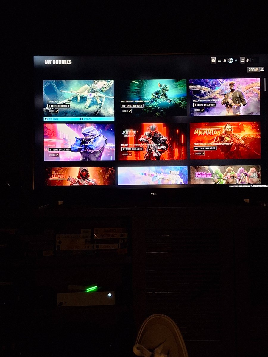 TannerN303's tweet photo. @Activision seeing how much money I've spent is there anyway I can get free points or a bundle of my choice for free? https://t.co/mWuSENGxgt