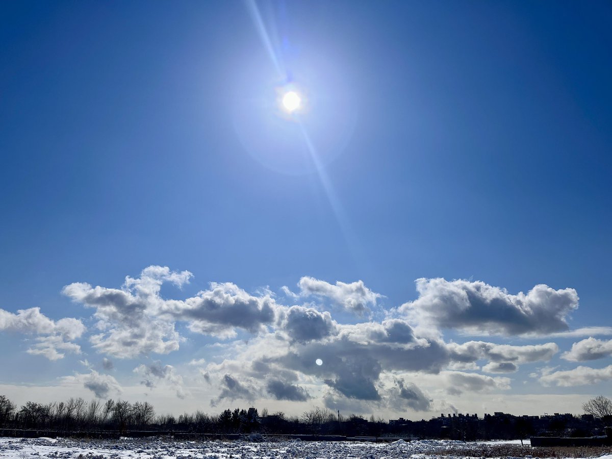 #ShotOniPhone #StreetPhotography 
#AbstractArt #Winter #Life #Clouds