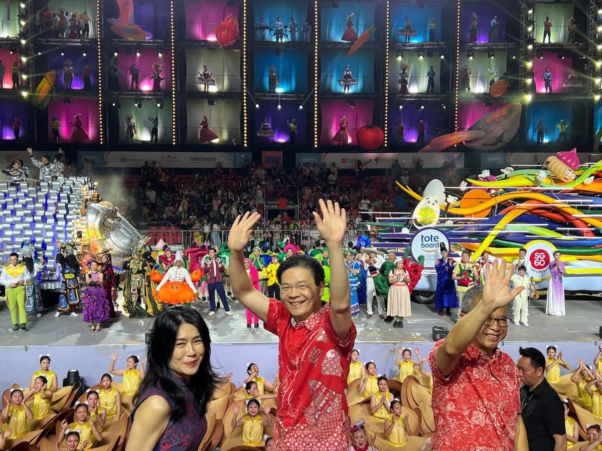 agarcialopezl's tweet photo. Espléndida presentación de la comunidad mexicana #MexaSing-#Mitote en el desfile #Chingay2025, patrimonio cultural de Singapur, que encabezó el primer ministro @LawrenceWongST el viceprimer ministro @HengsweekeatSG y Chang Hwee Nee, directora del National Heritage board https://t.co/BY6Ro8Reuf