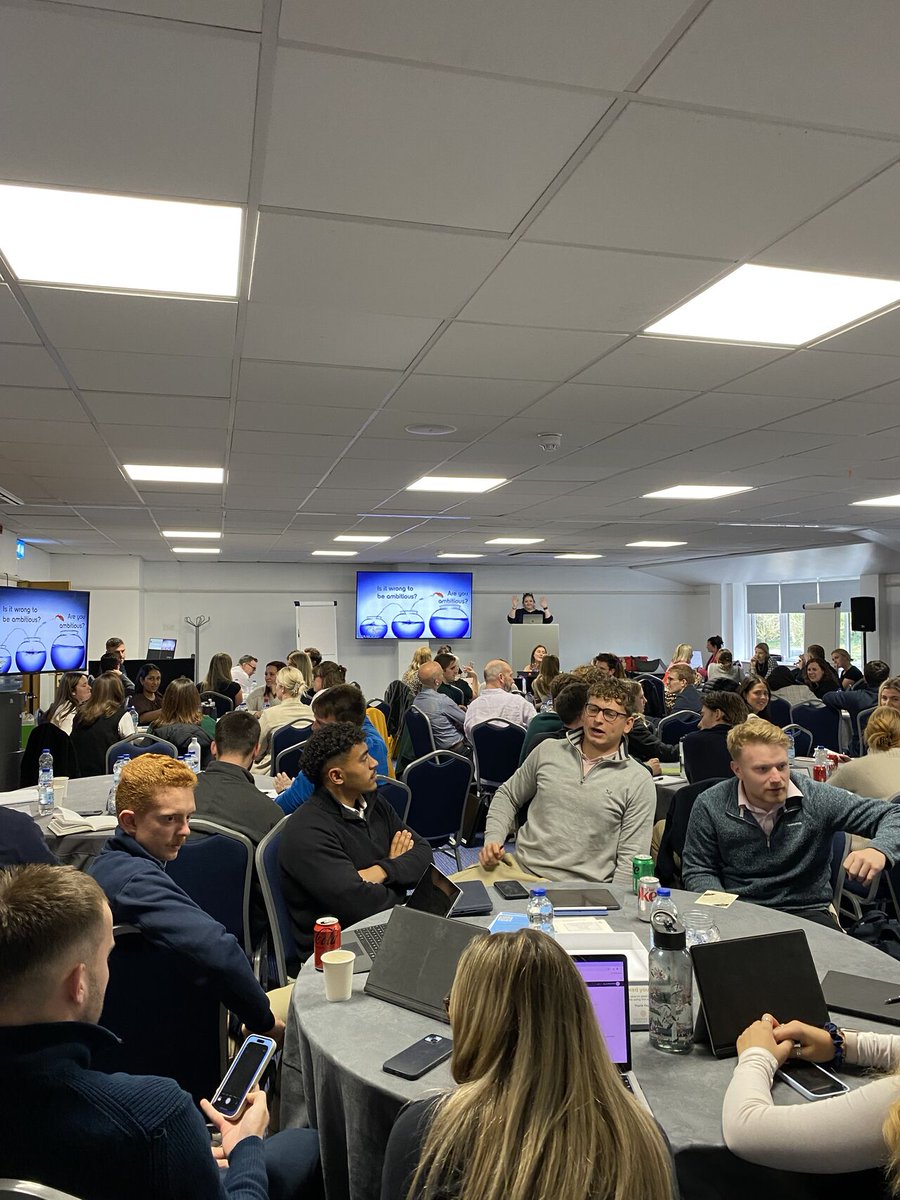UniOfBuckingham's tweet photo. ✨ It’s National Apprenticeship Week! ✨

We’re shining a spotlight on our Computing, Teacher and Leadership apprentices we’re proud to teach as an apprenticeship provider💛

Developments to provide accessible training across more subject areas are underway, stay tuned!

#NAW2025 https://t.co/VtmyW0wivZ
