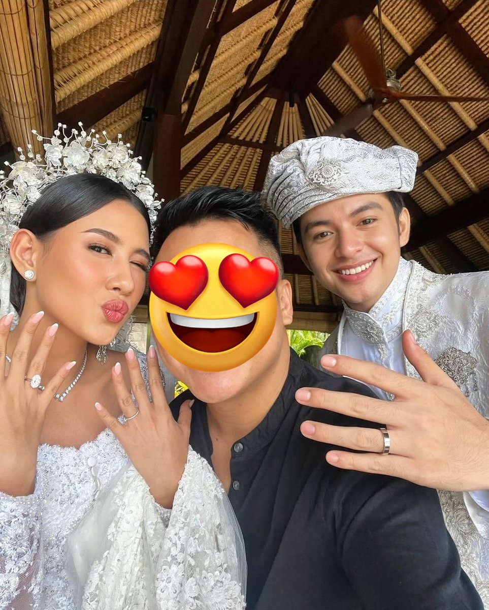 CAKEP BANGET MAKE UP-NYA😭😭😭😭😭😭😭