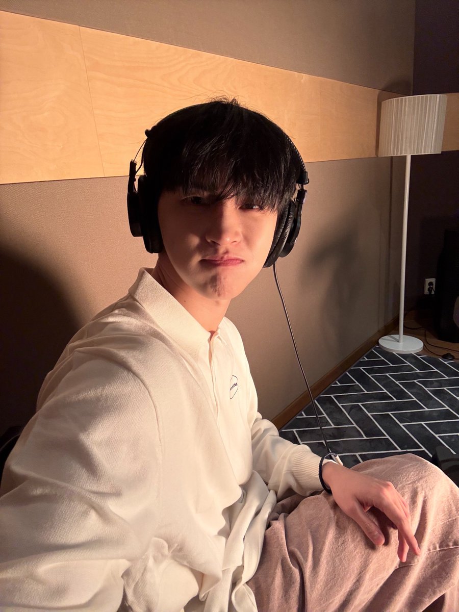 VIXX_KEN tweet media