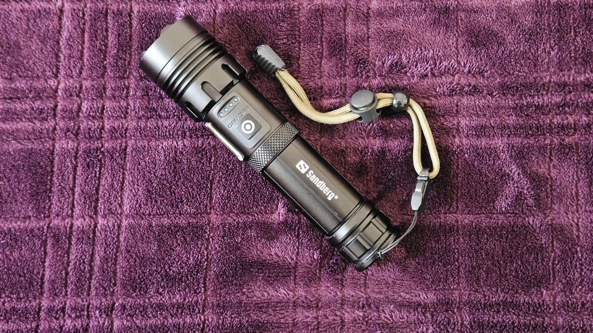 CeotechI's tweet photo. Recensione torcia Sandberg Survivor 7 in 1 Powerbank 5000
#Accessori #Campeggio #Emergenza #Escursione #GadgetTech #Illuminazione #IPX4 #Luce #LuceLED #PowerBank #Recensione #Review #Robusto #Sandberg #Survivor7in1Torch #Torcia
https://t.co/rt1T6esN2W https://t.co/7BALQJvVpc