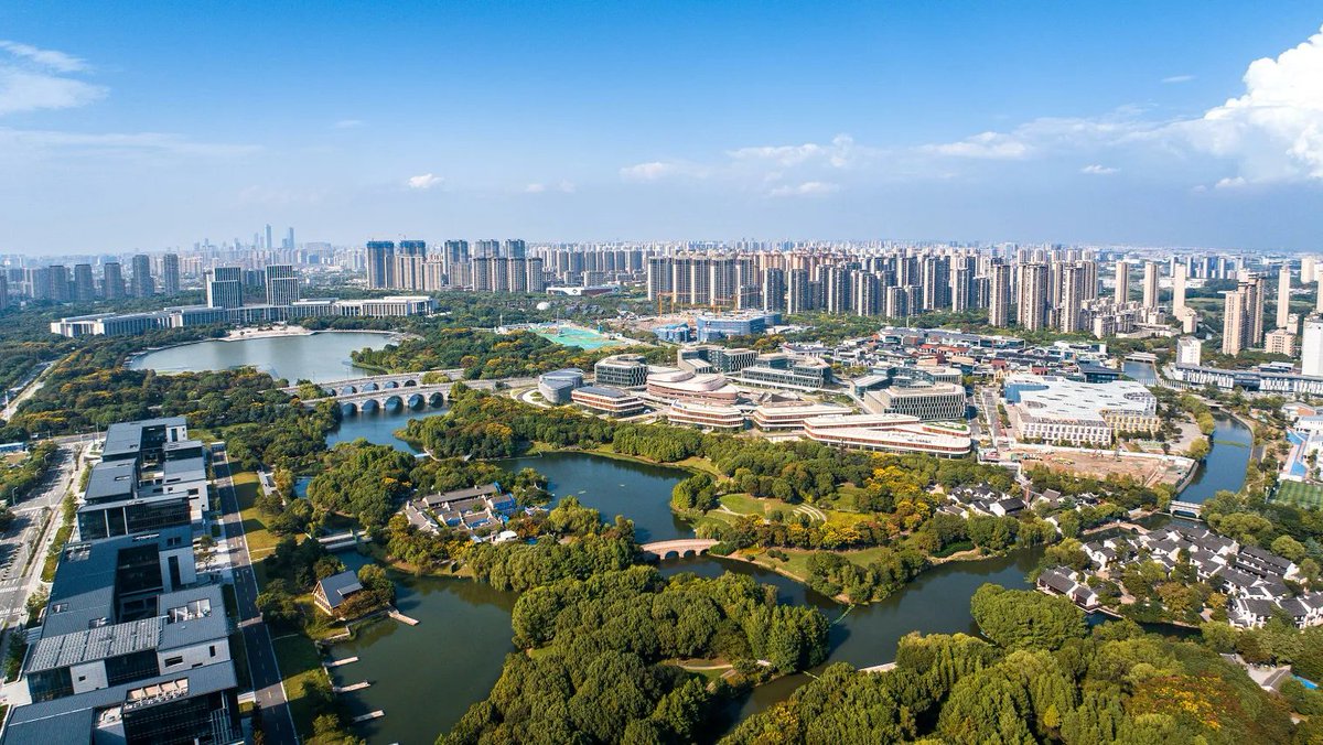 WuxiEco's tweet image. Big News👏! A major data refinement project for #largemodel signed with #WEDD on Feb 8🌟. Together, they&apos;re set to build a training base for large models, leveraging their strengths💪to boost the core development of the digital economy service industry. #WEDDUpdates