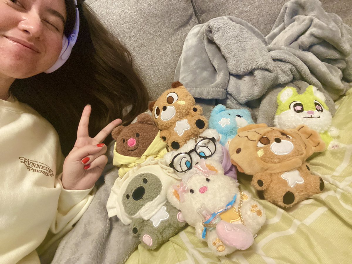 keitacrossing's tweet photo. Been enjoying the comeback with the EVNNIZ babies btw 🥰❤️🩵💚🩷🤍💜💛🫶
#HotMess_OUT_NOW
EVNNE HOT MESS
#HOT_MESS #EVNNE #이븐 https://t.co/EcJBiNJ4sS