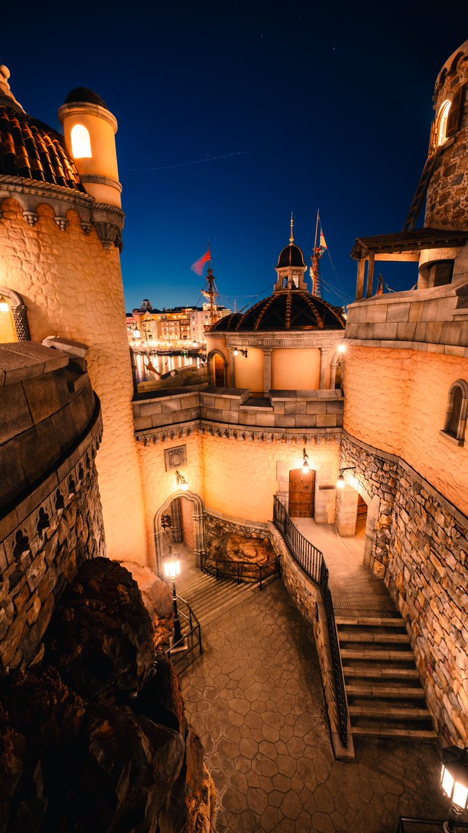 sato_Photo1's tweet photo. Tokyo Disney Sea
Night view

ディズニーシーの夜景🏙 https://t.co/HU6YEAZ92z
