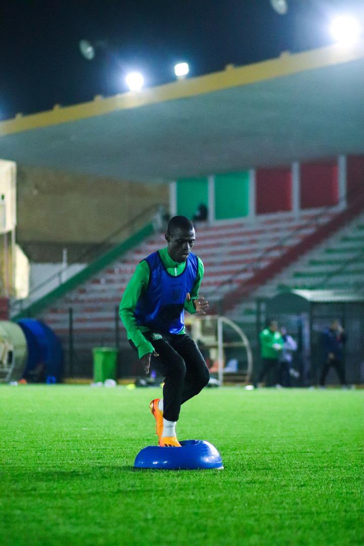 FodeCamaraFC's tweet photo. Travail avec pleins d’enthousiasme et de détermination. Focus sur le match du jeudi. 💚🤍💪.
#FC18 https://t.co/PiWZTA4GYF