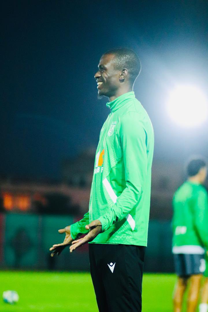 FodeCamaraFC's tweet photo. Travail avec pleins d’enthousiasme et de détermination. Focus sur le match du jeudi. 💚🤍💪.
#FC18 https://t.co/PiWZTA4GYF