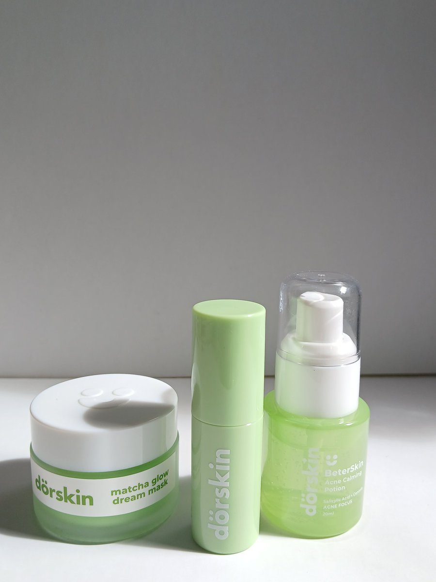 s0ftgurll's tweet image. Aku lagi pake 3 produk ini sebulan kurang rutin pagi dan malam pengen tau hasilnya bagus atau engga 

Ternyata bagusss gaes beneran ini jerawat aku jadi ga aktif lagi dan bekasnya lumayan memudar luvvv banget