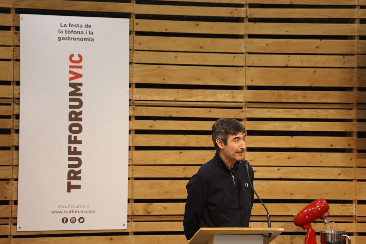 ctforestal's tweet photo. 💚Cap de setmana molt intens al @Trufforum_Vic ! 

L'equip del #CTFC hi ha estat present en els diferents actes que s'hi han dut a terme

👏Enhorabona @DOliach per dirigir el #Trufforum en aquesta 7a edició i aconseguir que fos un èxit!! https://t.co/RFzkmZLi9E