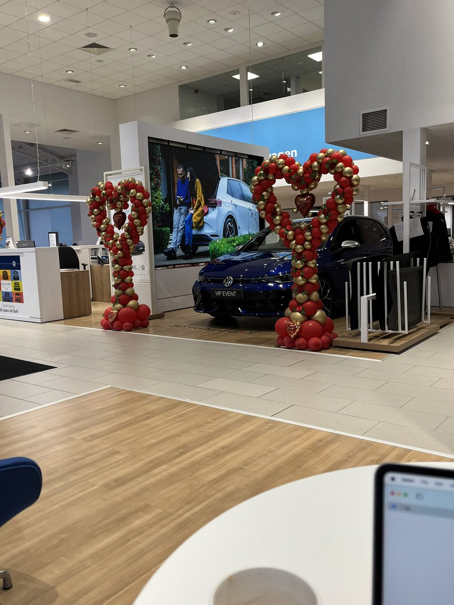 Laura Lerwill tweet media