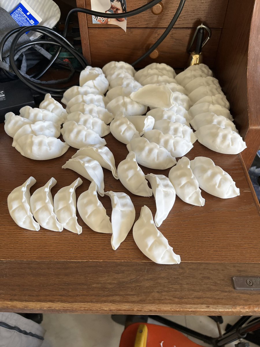 h89940muf8Wmnbp's tweet photo. さて、どちらが本物のアフロ餃子でしょうか?
#3dscanist
#アフロ餃子
#RevoPoint
#miraco https://t.co/3uvH0hcbeI