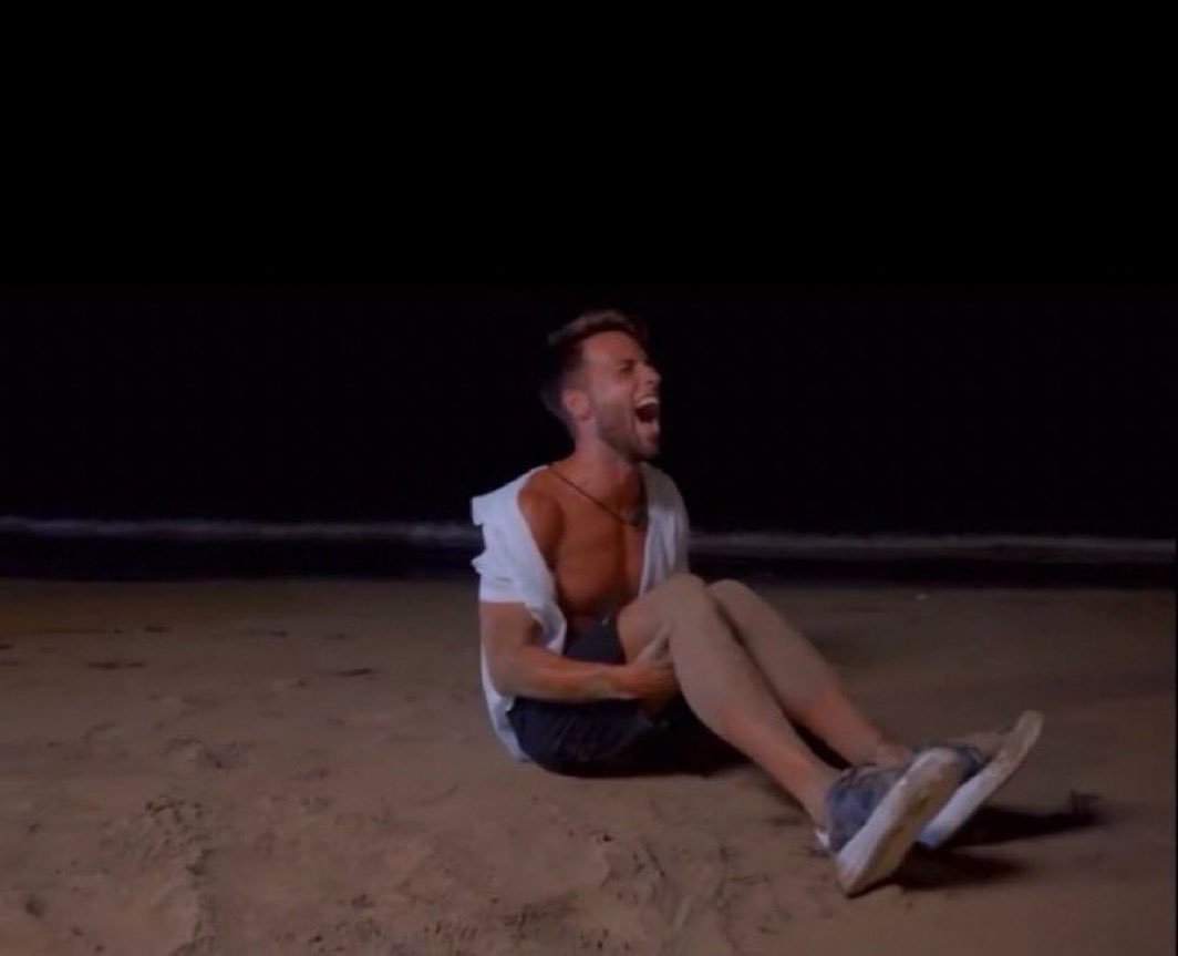 Moi : déclare une variable que j'utilise pas encore

Mon IDE :