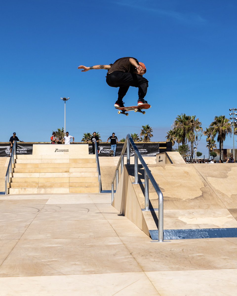 VESO Airlines ✈️

#VESO #urbanworldseries #skate