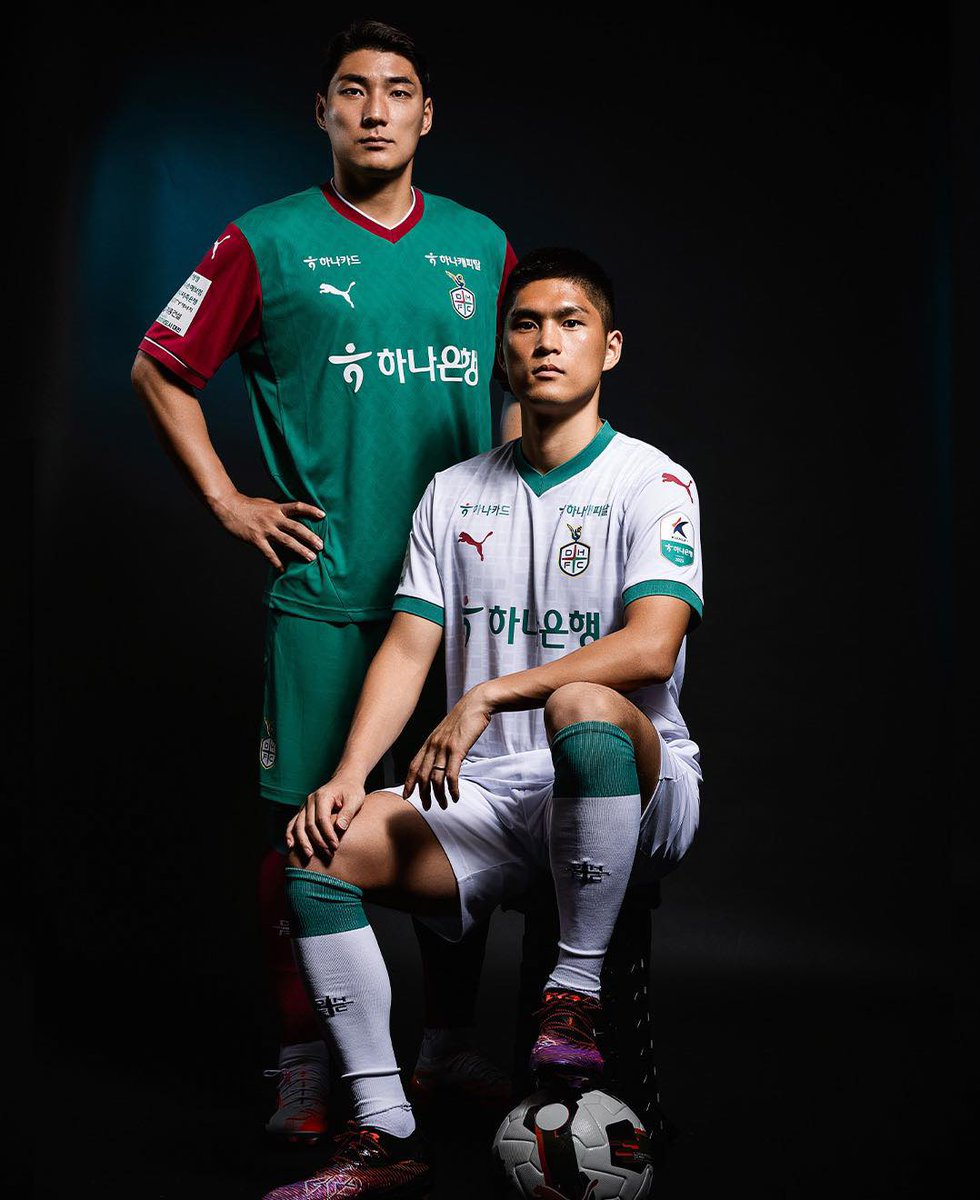 🇰🇷 Korean singer An Yu-jin in the new Daejeon Hana Citizen FC
