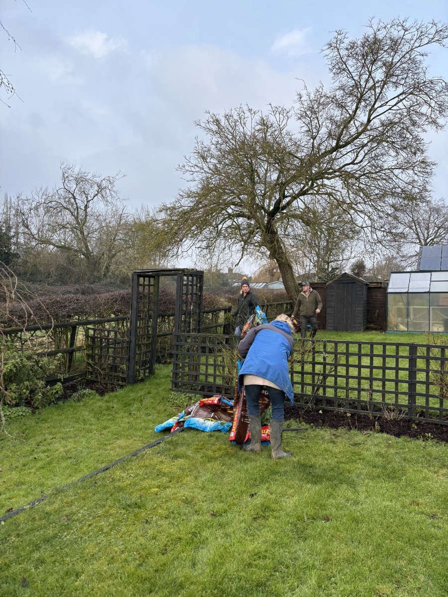 Bleurgh not a fan of this grown up house selling jape but surrounded by magnificent friends and people to get me through. It’s an emotion tickler selling their pride and joy they worked so hard to make a lovely home but she shone this morning for the photos despite the weather!