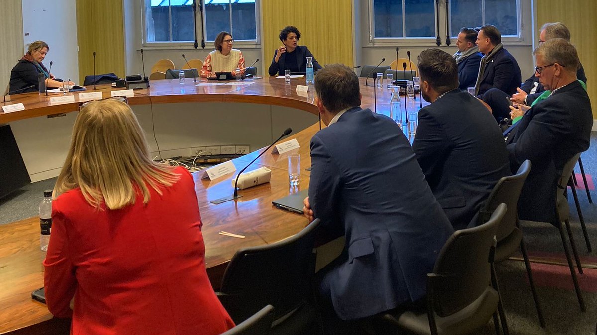 J'ai eu le plaisir d'échanger avec la délégation des maires australiens sur l'héritage des JOP

Les Jeux doivent être un levier pour atteindre des objectifs ambitieux en matière d’accessibilité. Ce n’est pas seulement une question d’inclusion, mais une exigence d’égalité !