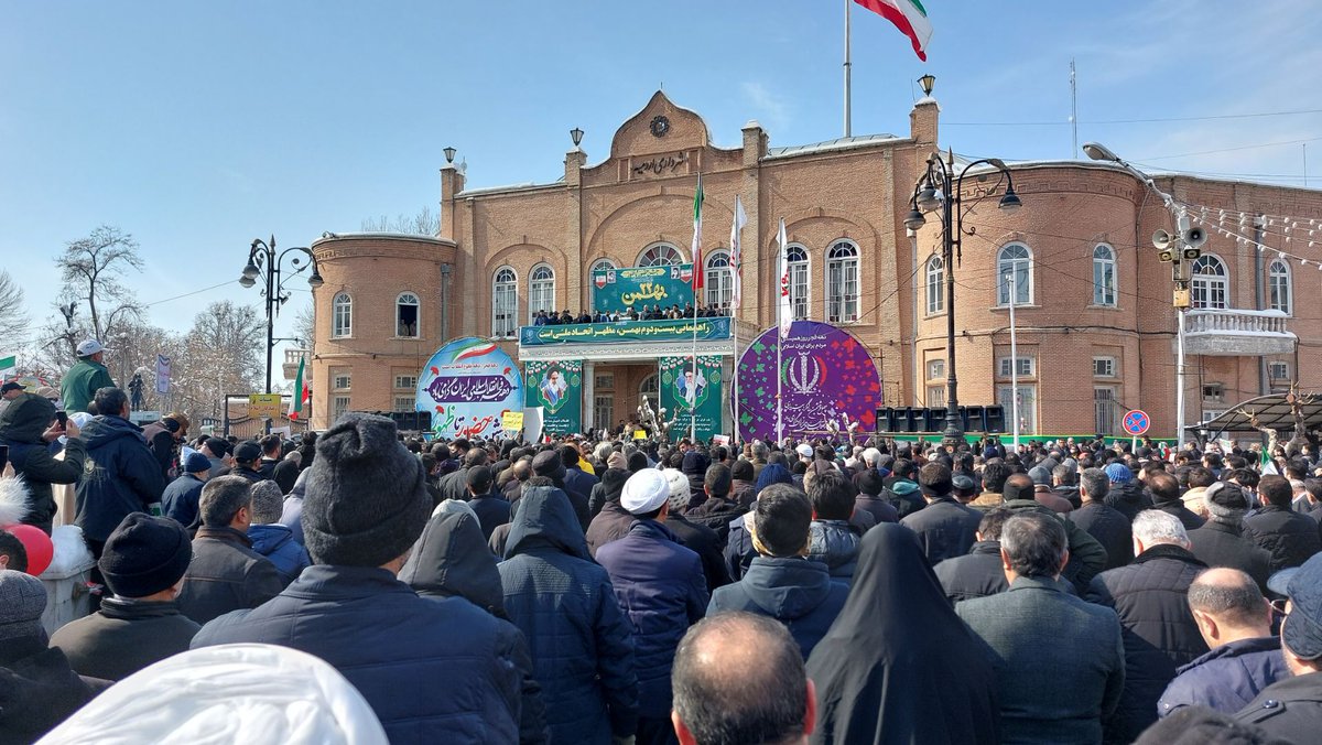 حضور پرشور مردم شهرستان اروميه در راهپیمایی ۲۲ بهمن ۴۶ سالگی
#انقلاب_امید 
#انقلاب_عظیم