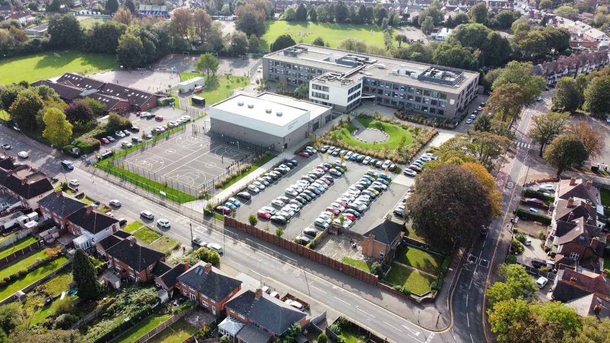 Are you mad about maintenance and dedicated to DIY?

We're looking for an enthusiastic &amp; practical person to join our Sutton Hub as a Facilities Assistant. 

If you have the skills &amp; desire to make a difference for young people check out the link below

mynewterm.com/jobs/4210/EDV-…