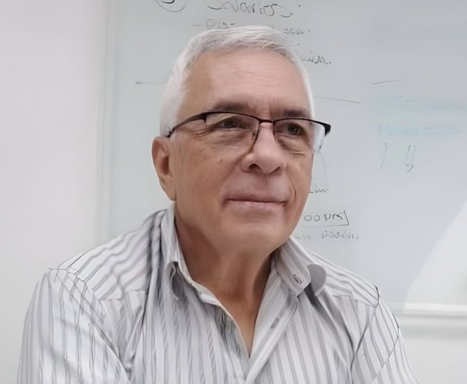 BHorande's tweet photo. Mi gran amigo Noel Alvarez cumple hoy 1 mes de estar detenido por el régimen venezolano.
Qué cargos se le imputan?
Con absoluta seguridad es inocente de todos.
Un hombre decente, trabajador, brillante. 
Un venezolano que ama a su país.
Libérenlo ya!
#LibertadParaNoel https://t.co/Q3pR3i4Kv9