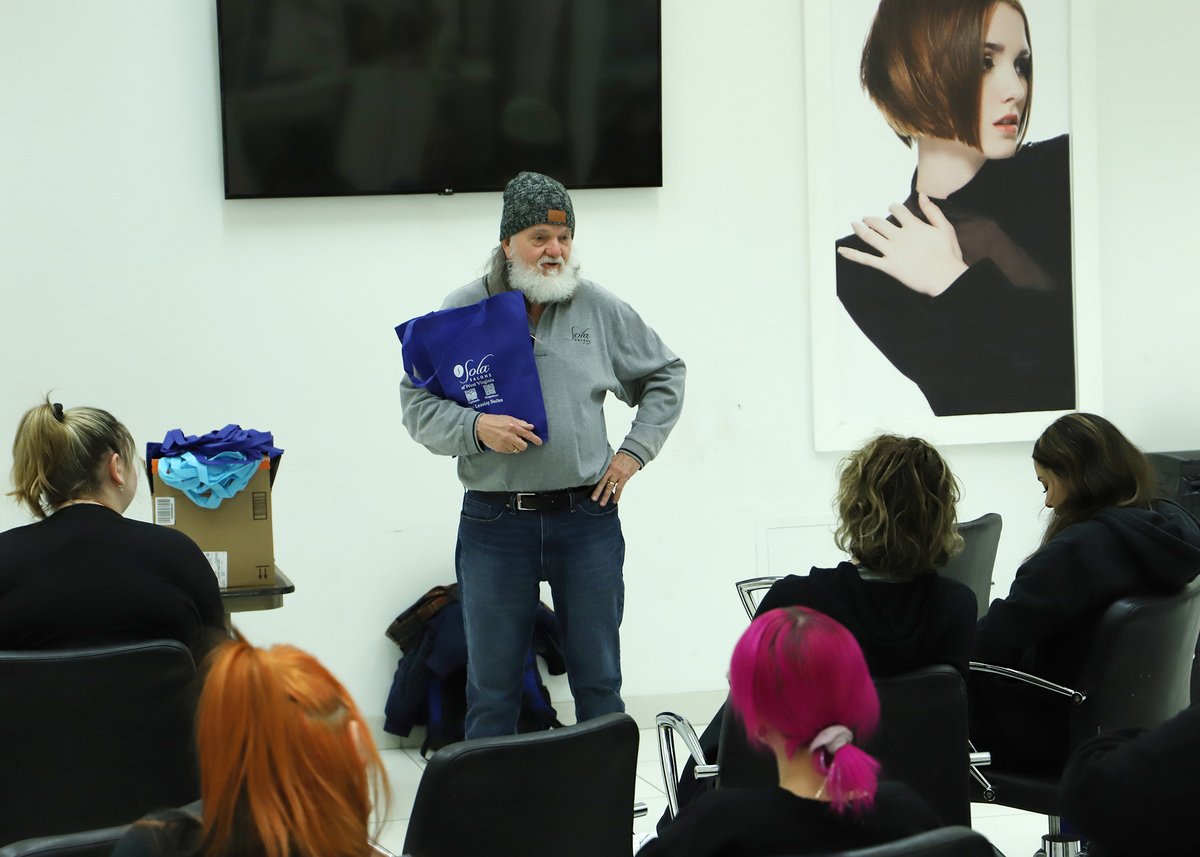 Penn Commercial tweet media