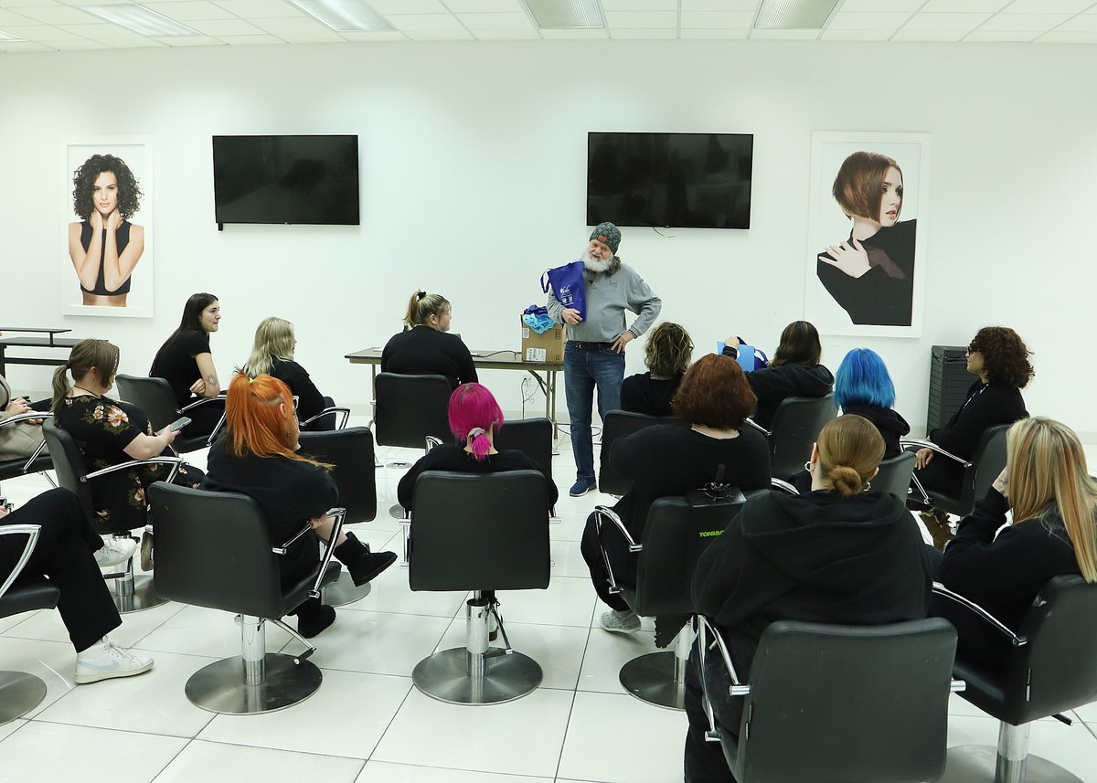 Penn Commercial tweet media