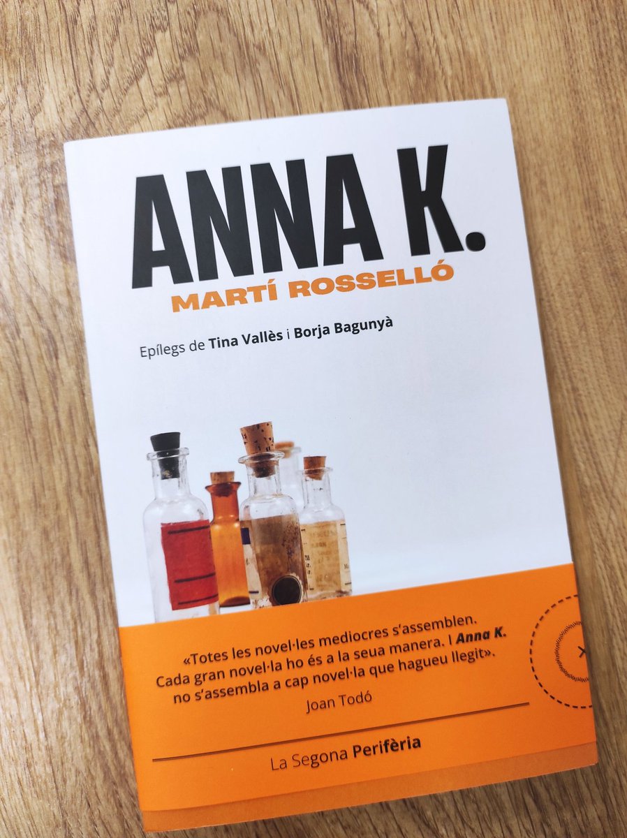 ladylibrorojo's tweet photo. #AnnaK is in da house!
Gràcies @SegonaPeriferia 😘 https://t.co/U9W5ER6Bk1