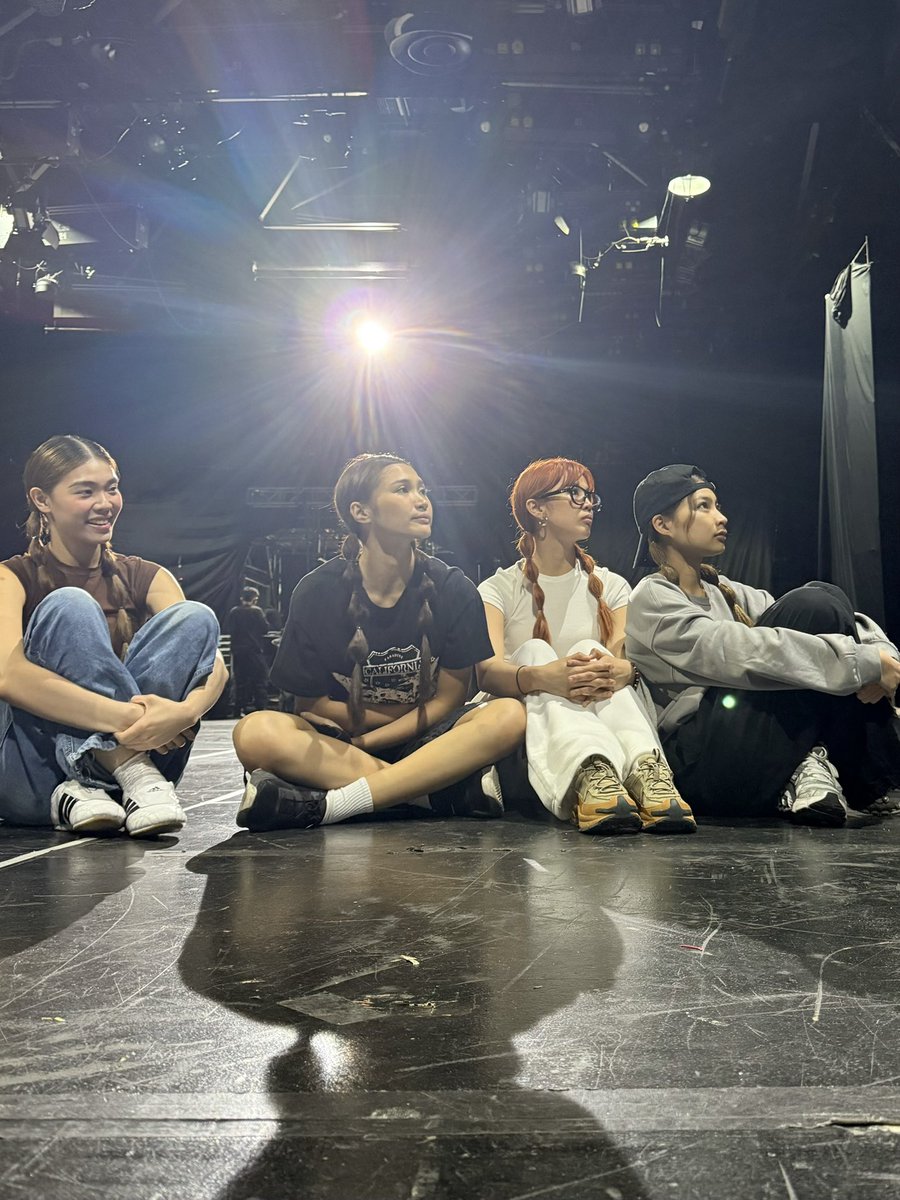 bini_sheena's tweet image. HAHAHAHAHAHAHA ang cucute naman