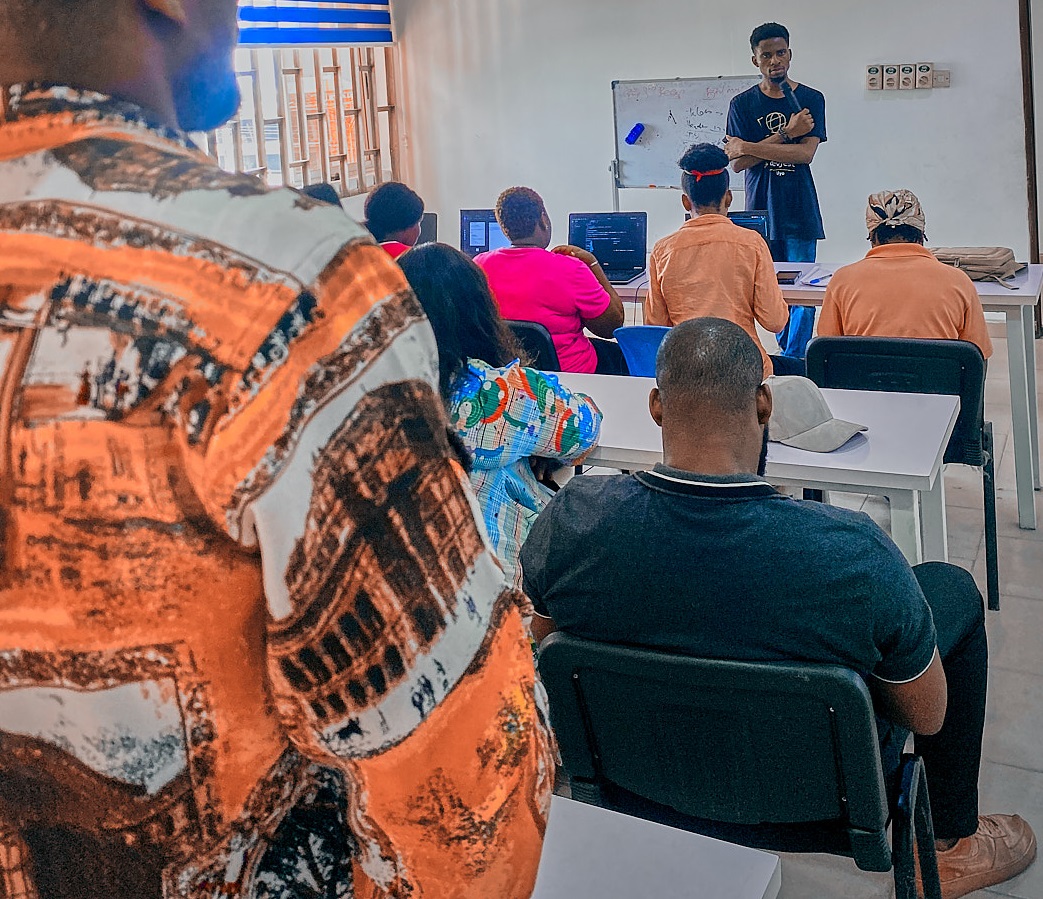 Lawpattech's tweet photo. Enroll in the tracks: ✅ Web Development (Frontend &amp; Backend)   ✅ Mobile App Development   ✅ Data Analysis   ✅ Digital Marketing   ✅ UI/UX ✅ Graphic Design  Gain real-world experience, hands-on projects, and career-ready skills. Learn more at https://t.co/za3BlnQirw https://t.co/sWPUskJEJB