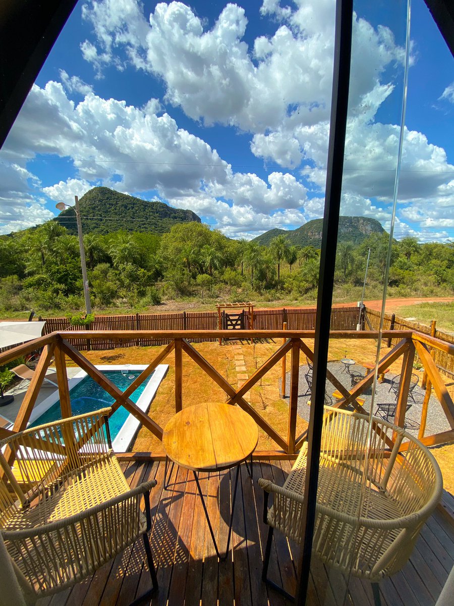 Belleza de cabaña alpina inaugurada en Paraguari, Para estos dias de intenso calor! Jacuzzi, piscina, vista a los cerros de Paraguari, ubicado a metros de la ruta principal, opción de pasar el día desde solo 120.000gs por persona! Y es totalmente privado!