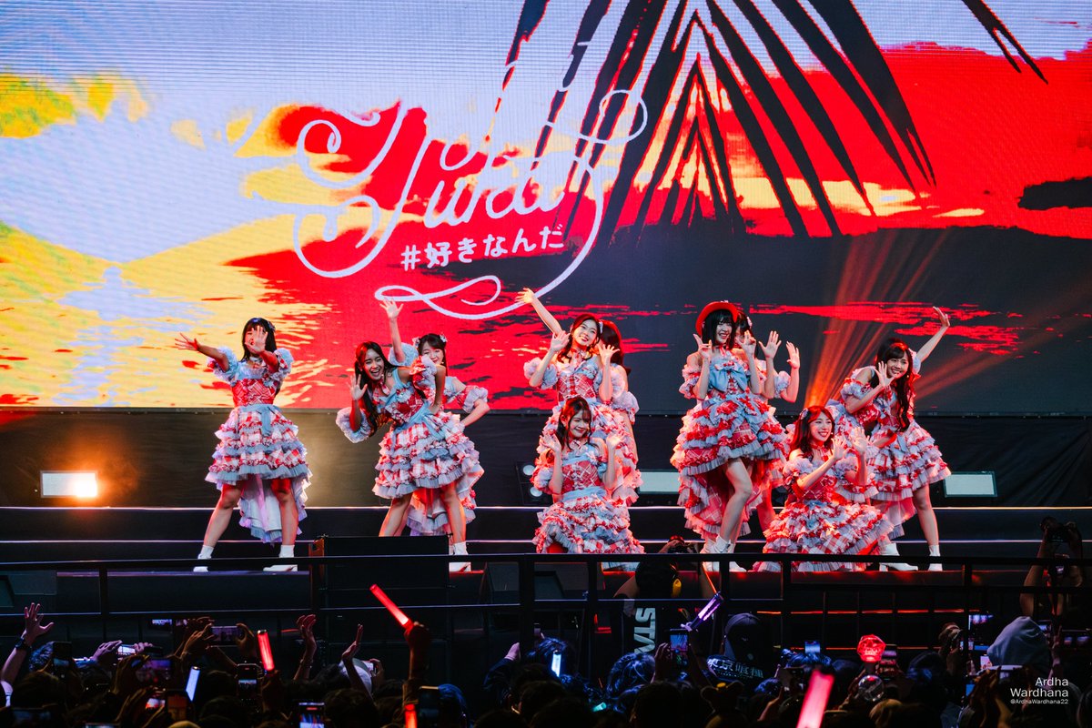 ArdhaWardhana22's tweet image. #KuSangatSuka 🥰 
#JKT48_26SingleMNG 
@F_FeniJKT48 @A_ChristyJKT48 @C_JessiJKT48 @A_FionyJKT48 @A_MutheJKT48 @Freya_JKT48 @A_GitaJKT48 @S_GraciaJKT48 @L_MarshaJKT48 @AU_LiaJKT48 @A_LuluJKT48 @C_OnielJKT48
JKT48 26th Single Personal Meet & Greet Festival (MNG) - ICE BSD
20250208