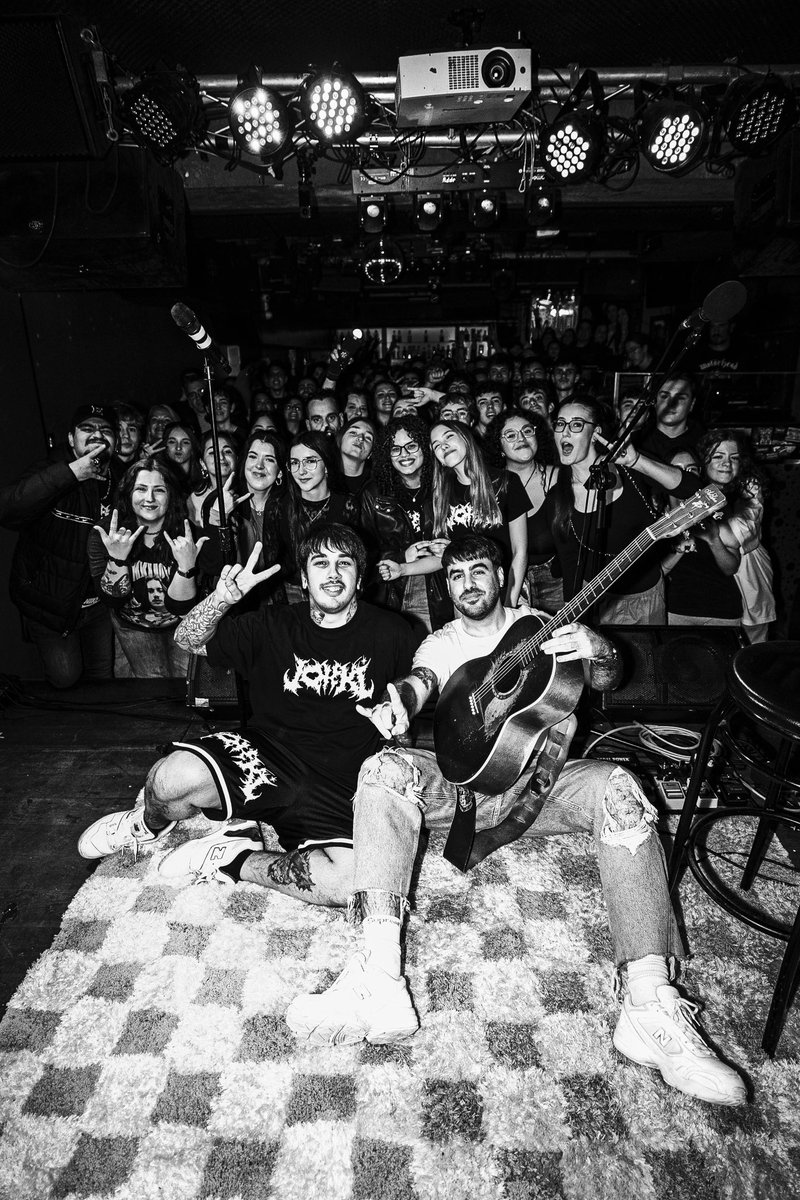 Gracias Madrid, esta noche me la llevo tatuada en el corazón 💖

etiketarse kien kieraaa 😝